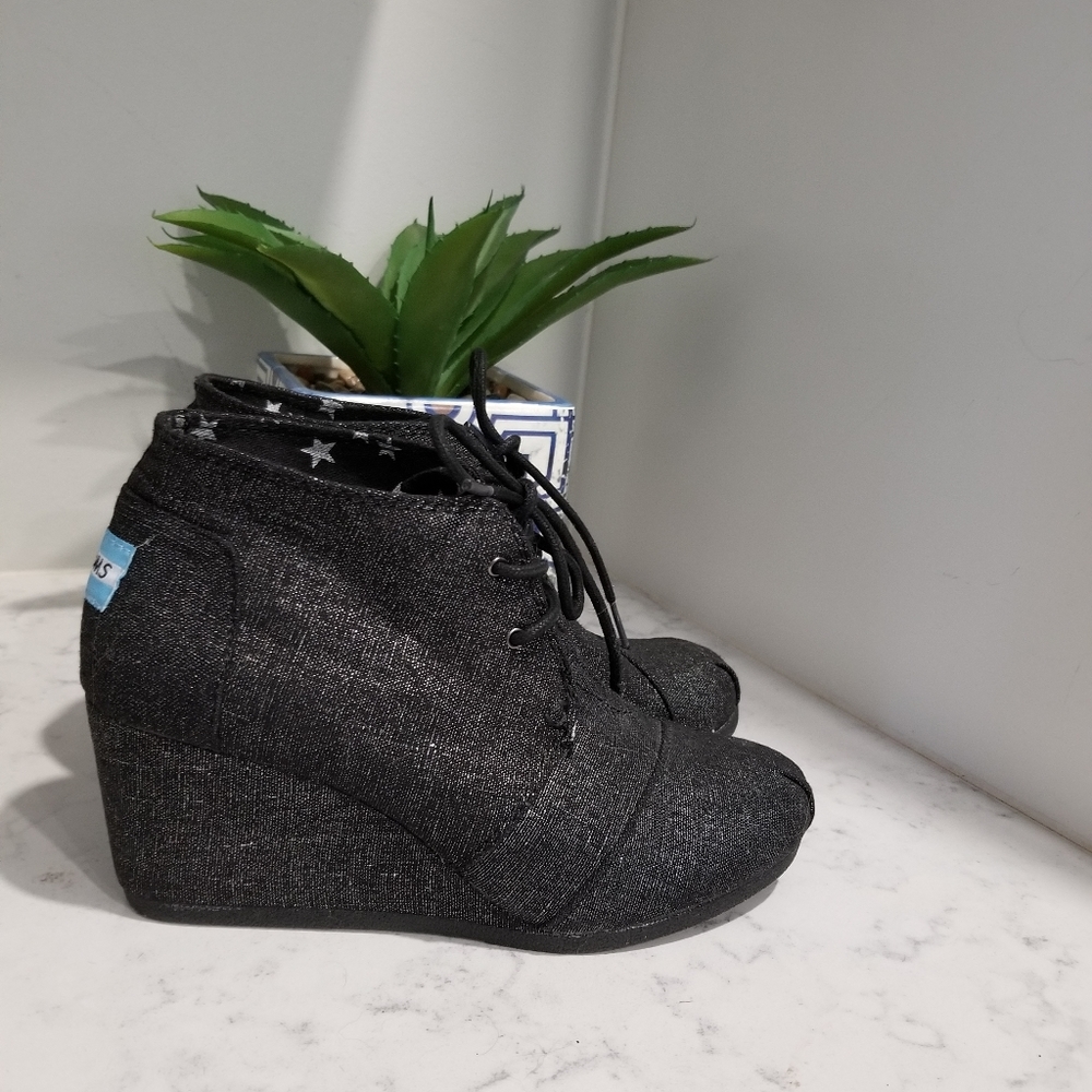 👢TOMS ANKLE WEDGE BOOTIES
